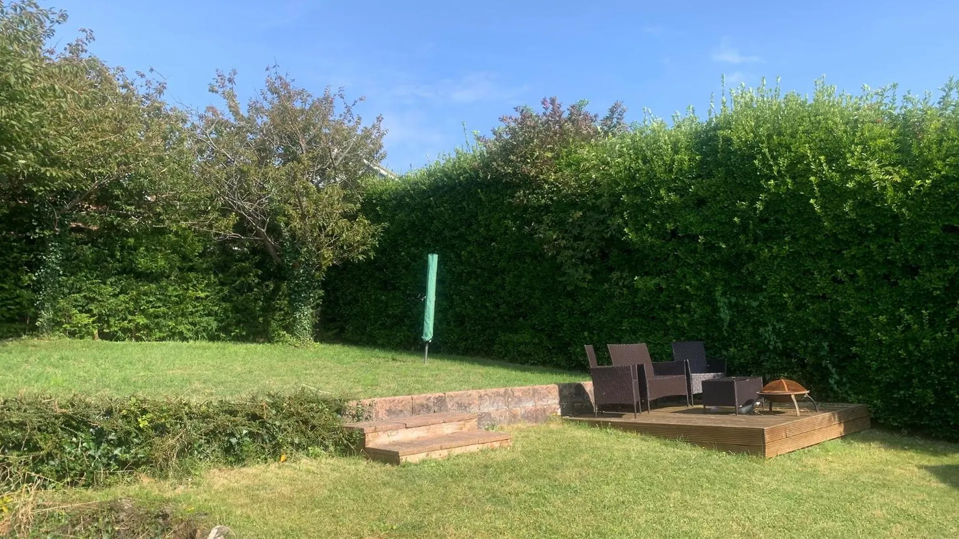 Sanctuary By The Sea With Large Room Including Lounge, Bathroom, Direct Garden Access & Free Parking Brighton United Kingdom