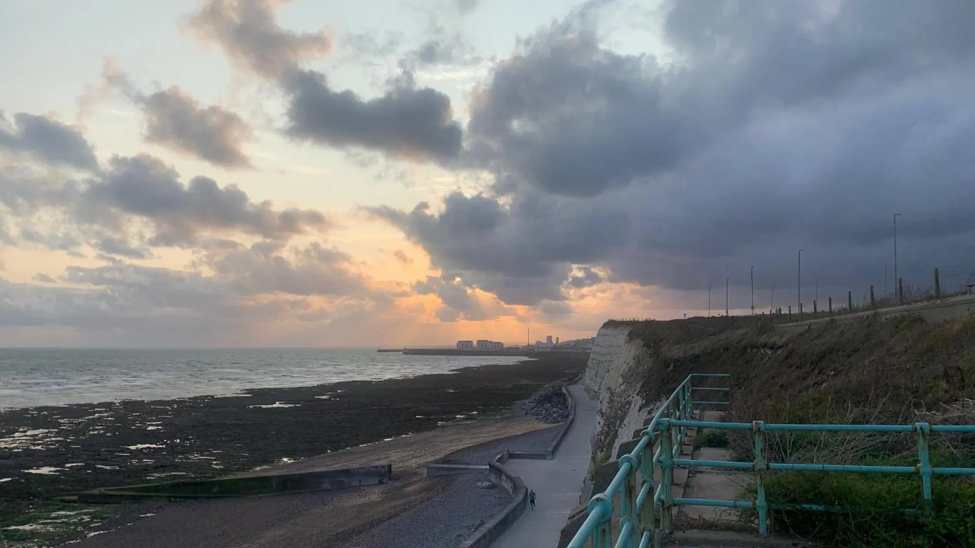 Affittacamere Sanctuary By The Sea With Large Room Including Lounge, Bathroom, Direct Garden Access & Free Parking Hove